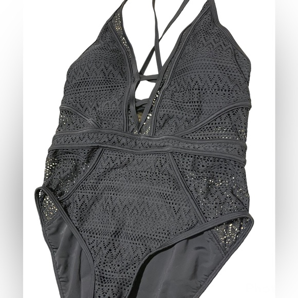 NWT Mesh Plunge Cutout One-Piece - Picture 11 of 13